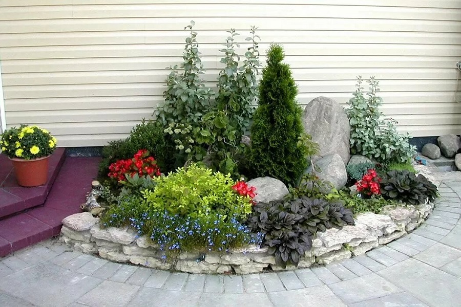 Hvordan lage et blomsterbed med egne hender