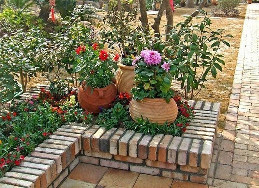 Hvordan lage et blomsterbed med egne hender