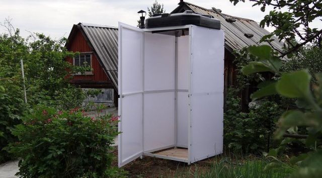 DIY Dusche auf dem Land (Garten) aus Polycarbonat