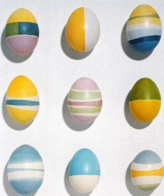 Eier färben mit Wachs