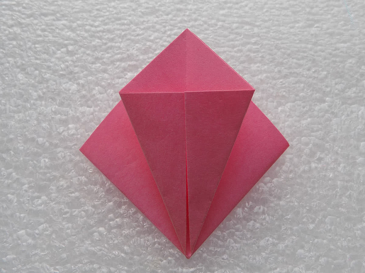 Origami lilie krok 4