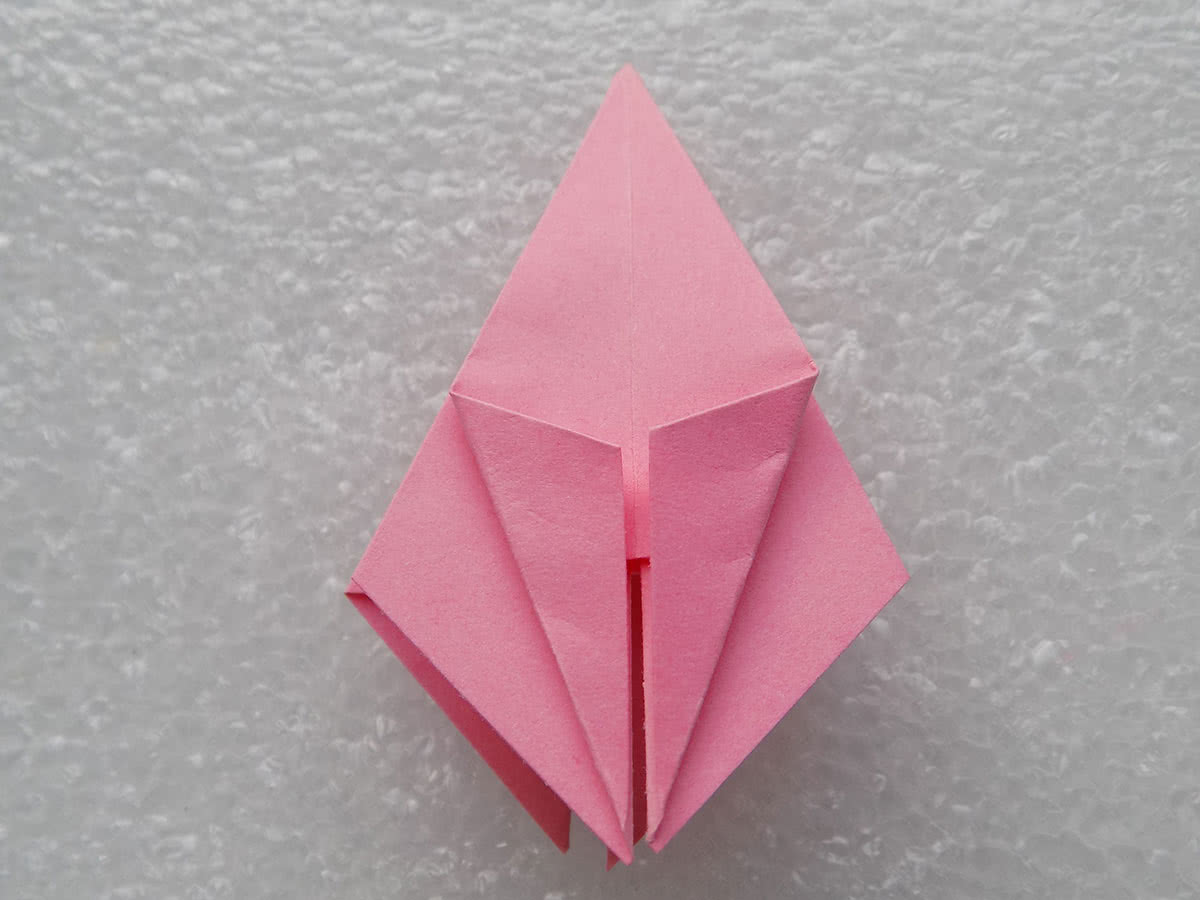 Origami lilie krok 10