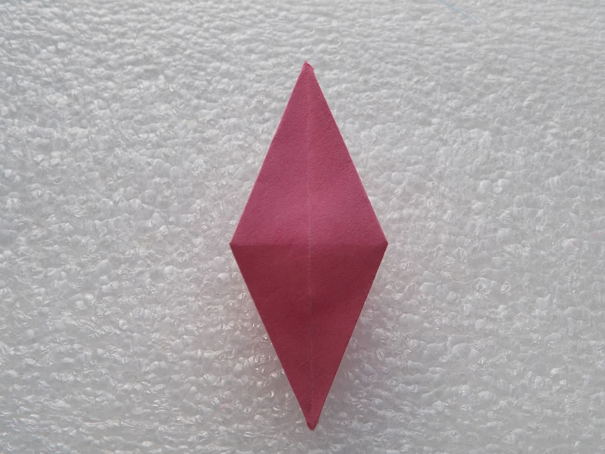 Origami lilie krok 18