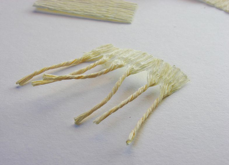 Jak vyrobit papírovou lilii různými technikami: pokyny pro kutily krok za krokem, potřebné nástroje a materiály