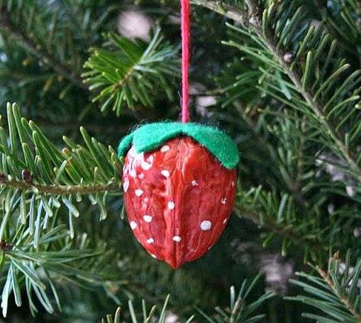 vlašské ořechy na ozdobu vánočního stromku