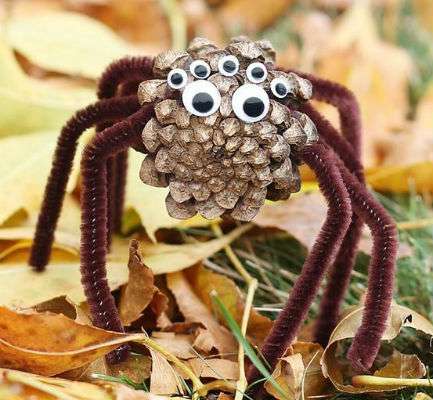 kauniita syksyn käsitöitä päiväkodissa-tee-se-itse-hämähäkki