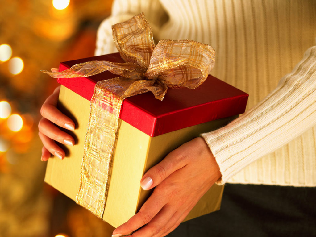 איך לתת מתנות לשנה החדשה בצורה מקורית
