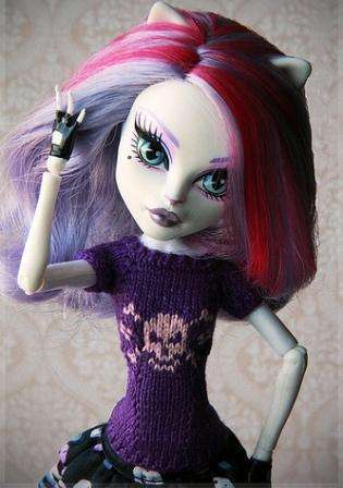 Strickkleider für Monster High