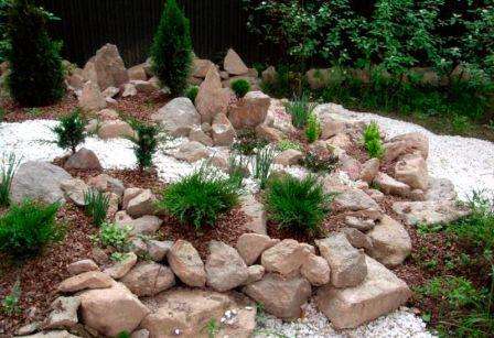 Wie man auf dem Land mit eigenen Händen einen Steingarten baut, Foto MK