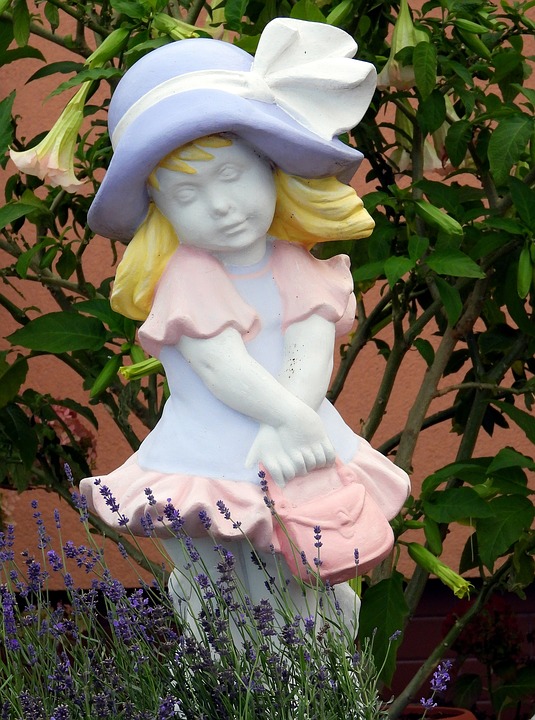 Gartenfiguren aus Gips