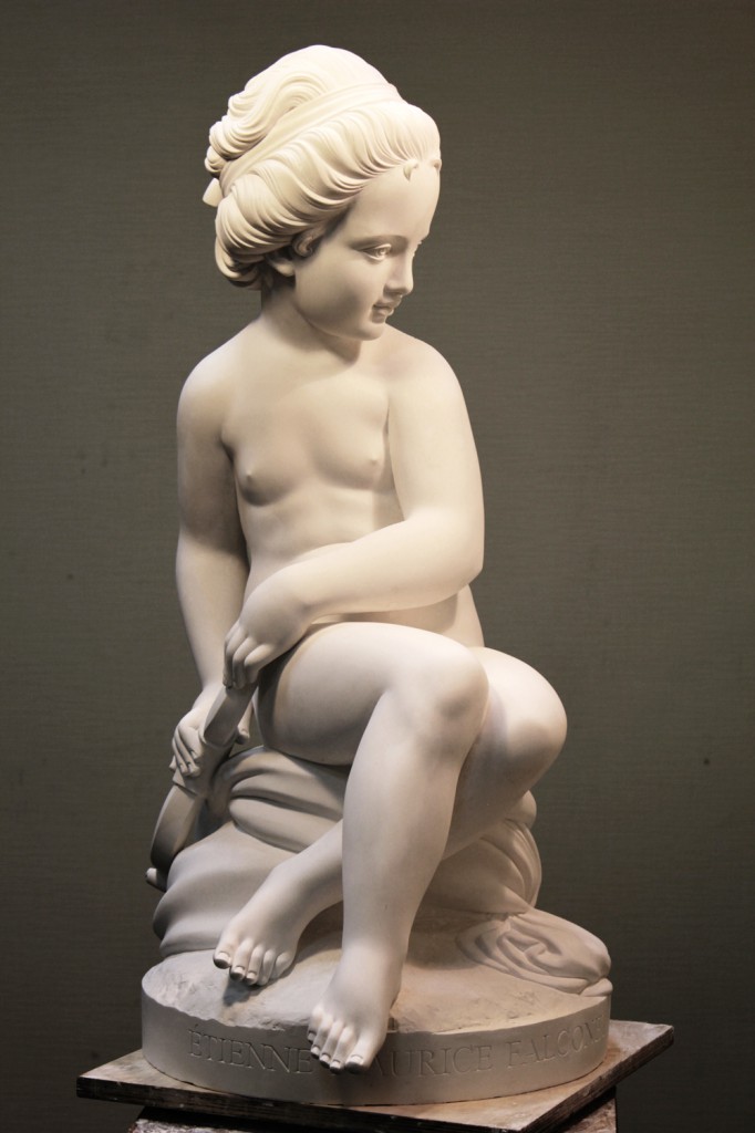 Mädchenfigur, Skulptur